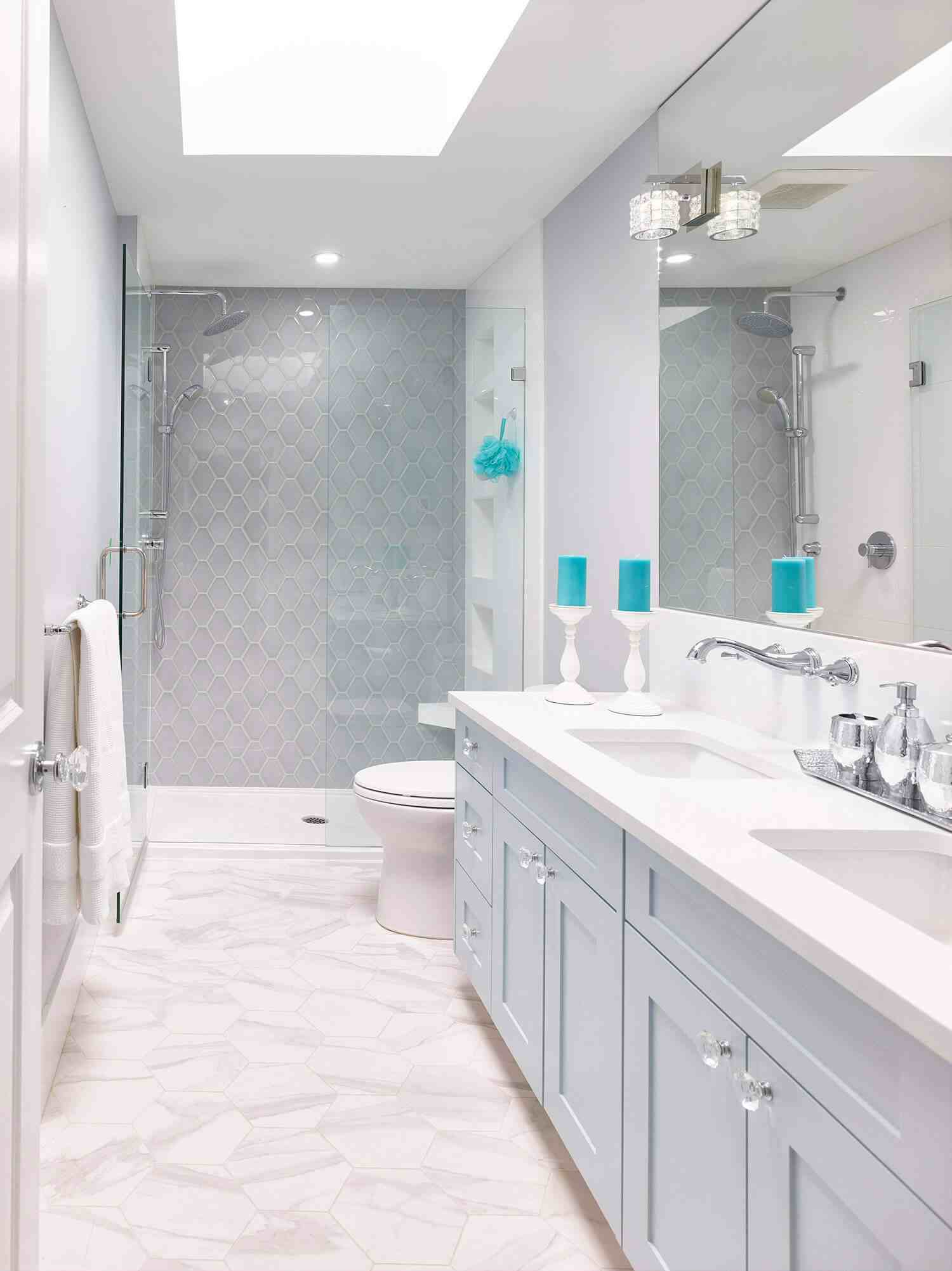 Ensuite Renovation with Embellished Crystal Hardware