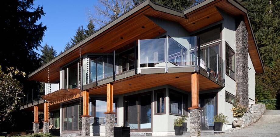 natural materials dramatically improve curb appeal of west Vancouver home